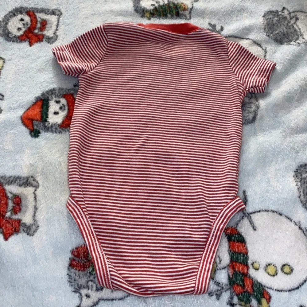 ❣️Carter’s❣️Assortment of Boy’s 18 months Shorts and Onesies - Picture 9 of 11